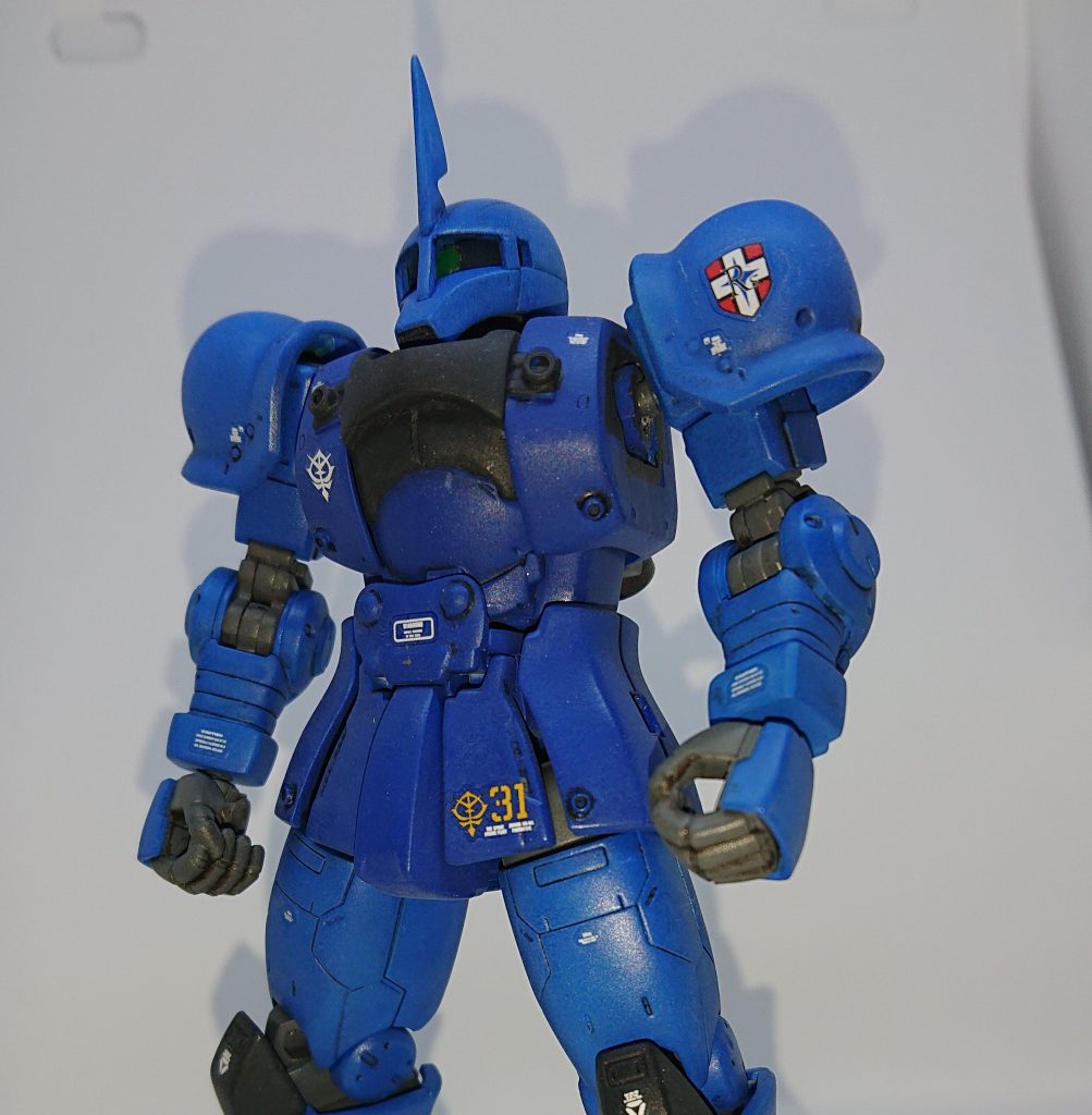 ガンダムデカールの再販でランバラルのエンブレムがあったのでこれを作りました。