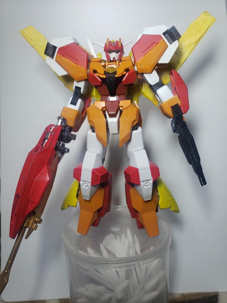 塗装途中。なんかポップなガンダムです。