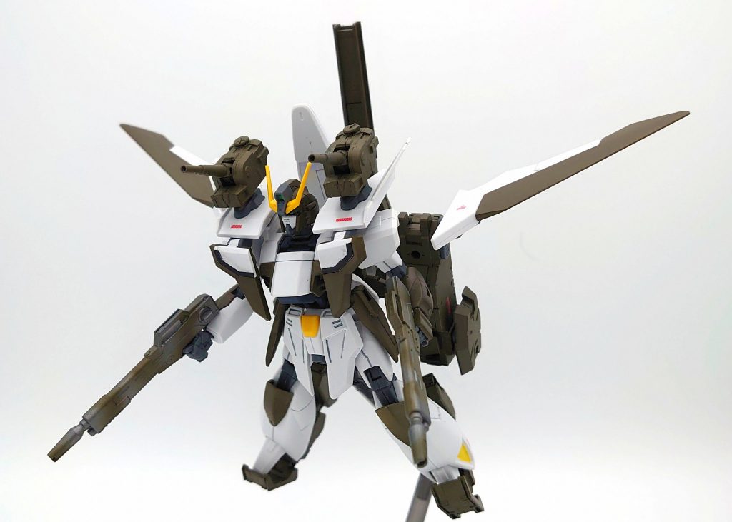 滑空して飛びます。