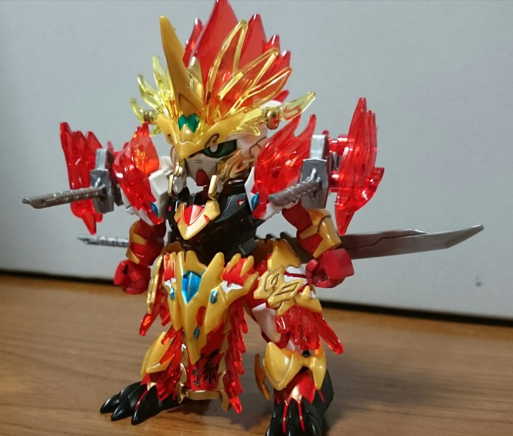 ・孫権ガンダムアストレイ「三国伝」ではGP03が演者だった孫権。今作ではレッドフレームが演者スね塗装箇所は……・ゴールド……頬、フロントアーマー装飾・レッド……後頭部、腕、胸部、フロントアーマー、脚部、足・ホワイト……肩、フロントアーマー、下半身装飾メタブルー……あっちこっち……etc.