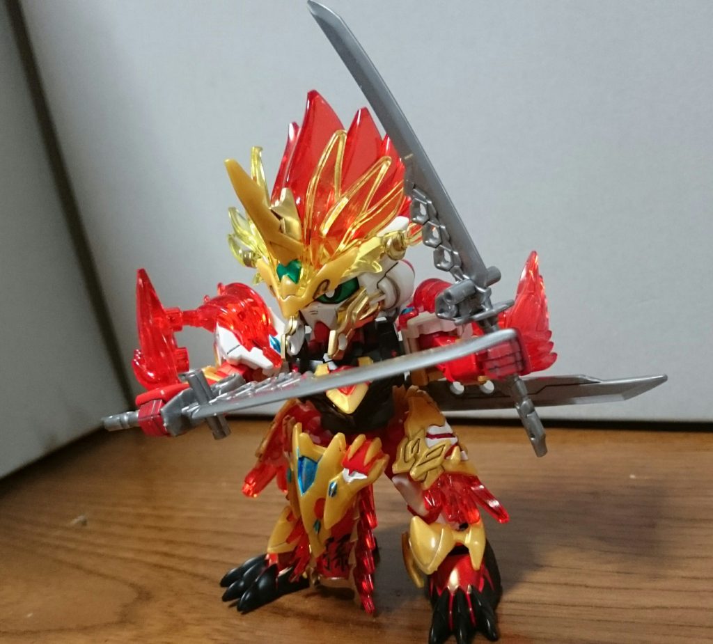 ・緋輟(ヒテツ)&燈火(トモシビ)肩にマウントされた刀二振り。マウント状態は戦国アストレイを彷彿とさせられたっス