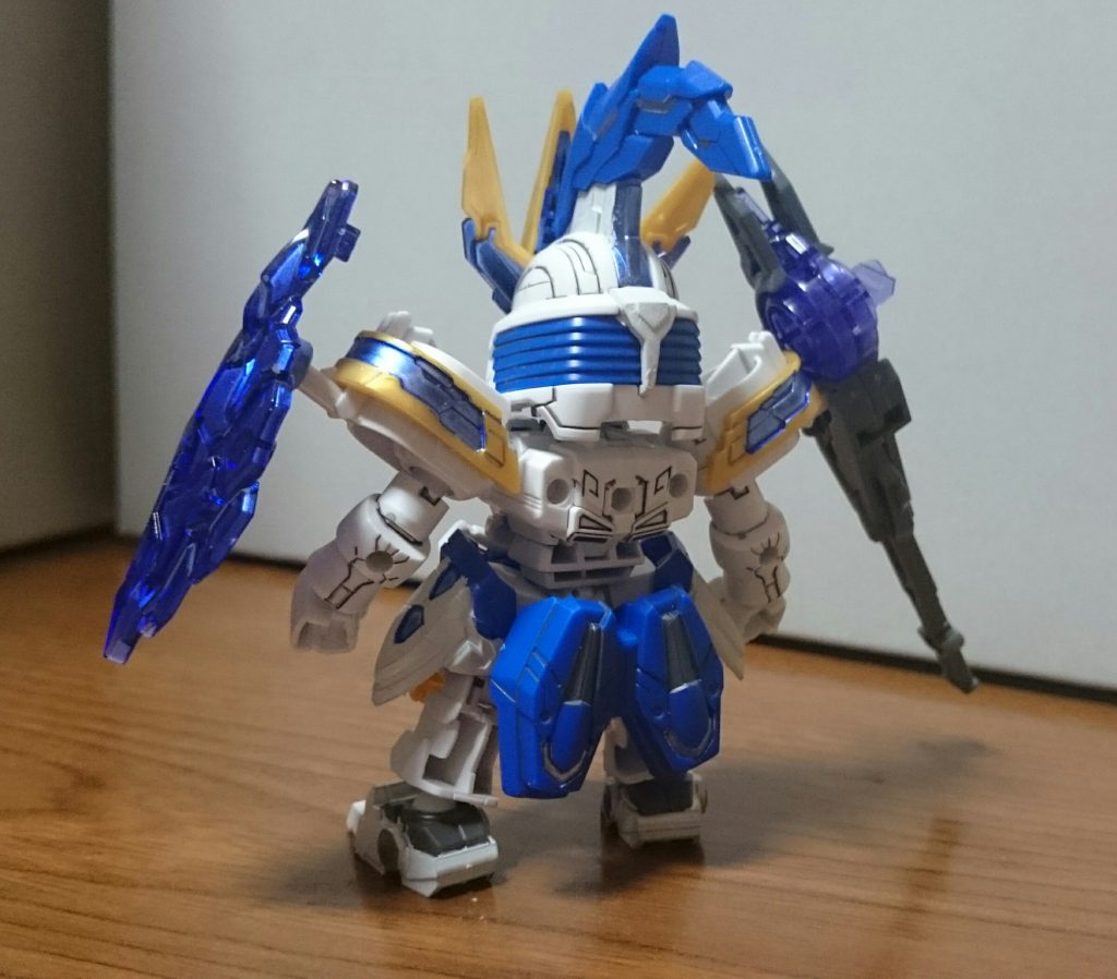 ・背面しかし、創傑伝キットはどれも基本、ゴールドの塗装箇所がアホみたいに多いけど、逆に夏候惇や張郃のようなゴールドのパーツ分けがほぼ完璧なキットは他の色のパーツ分けが馬鹿みたいに足りてないっスね…