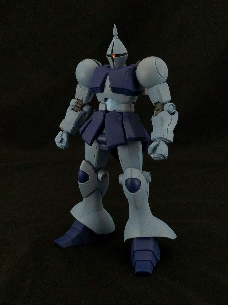 フロントビュー。モノアイはモノアイレールパーツ内部にネオジム磁石を埋め、Hアイズ+マグネットセッターの組み合わせで動かせるようになってます。