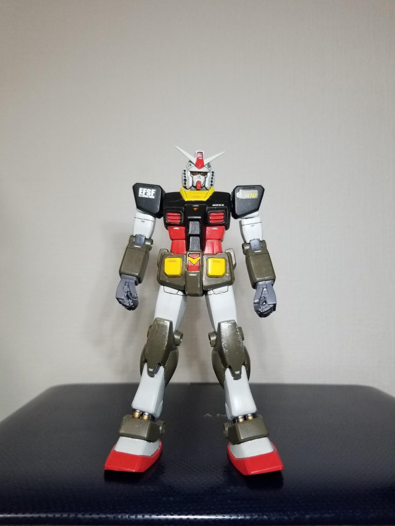 ２年前くらいに作成したFGガンダム(300円)。プラモ始めて間もない頃なので色々とグダグダです。