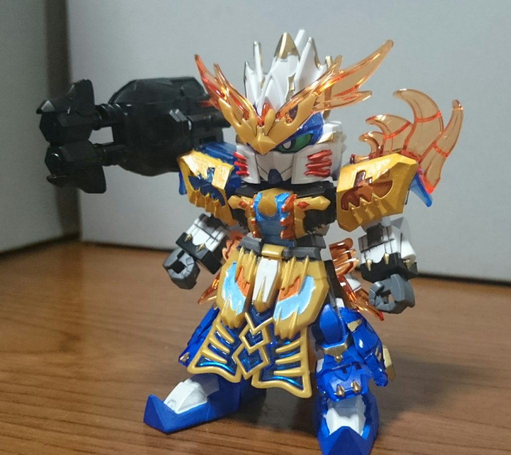 ・太史慈デュエルガンダム「三国伝」ではドムが演者だった太史慈。今作ではデュエルが演者スね塗装箇所は……・イエロー……肩・ゴールド……脚、袖、頭部、胸部、脚部・ホワイト……下半身装飾、足、・ブルー……脚部クリアパーツ裏、足・メタオレンジ(レッド調色)……頭部・イエロー下地メタオレンジ……肩、胸部、フロントアーマー・SEED Destinyライトブルー……フロントアーマー・SEED Destinyライトブルー(ブルー調色)……胸部、リアアーマー……etc.……正直今回、イエローが尽きかけてる中限界を越えて更にその限界まで絞り出して塗装したので、よく見るとイエローの箇所が何時にも増してだいぶ荒いっス…平に容赦をば…