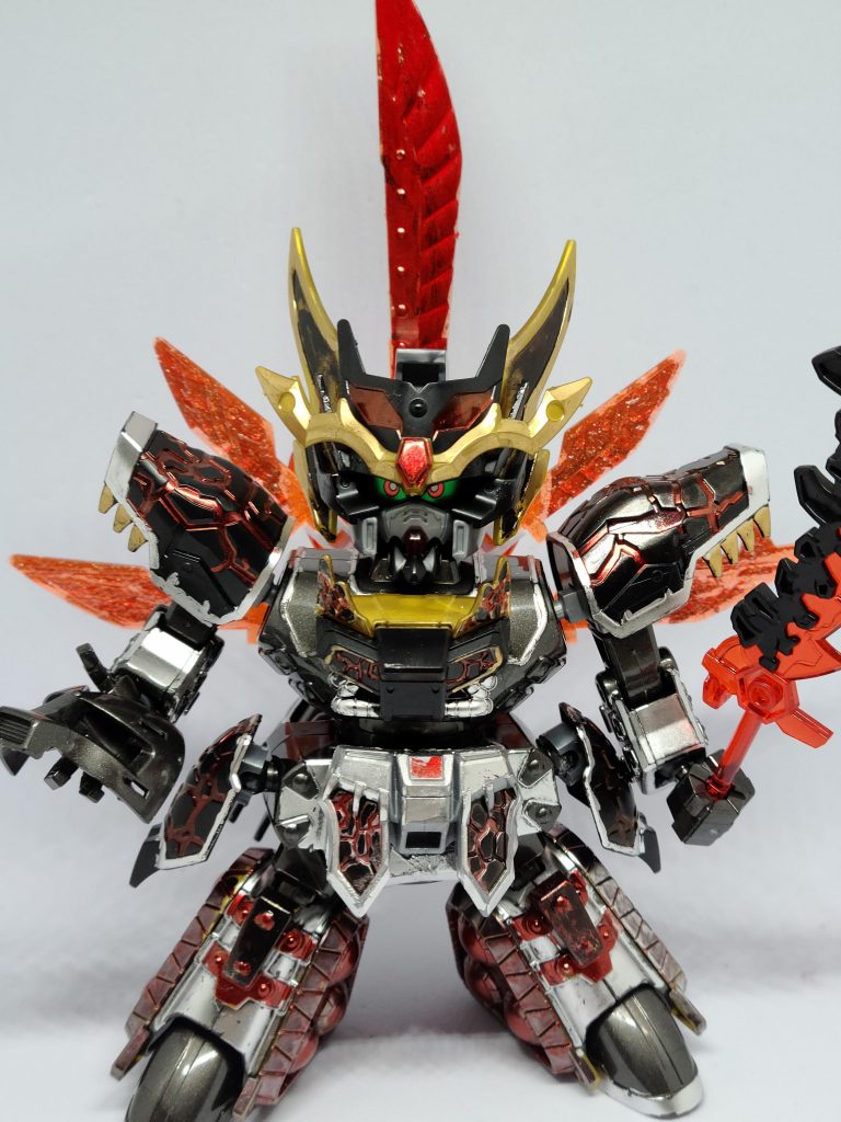 董卓プロヴィデンスのサイズを大きくしたいなぁと思ったので、「だったら同じ董卓を混ぜたらいいじゃない」ということで作りました。作ってる最中にそもそも実際プロヴィデンスザクいるじゃんと気づき、ちょうどよかったのかなと思います