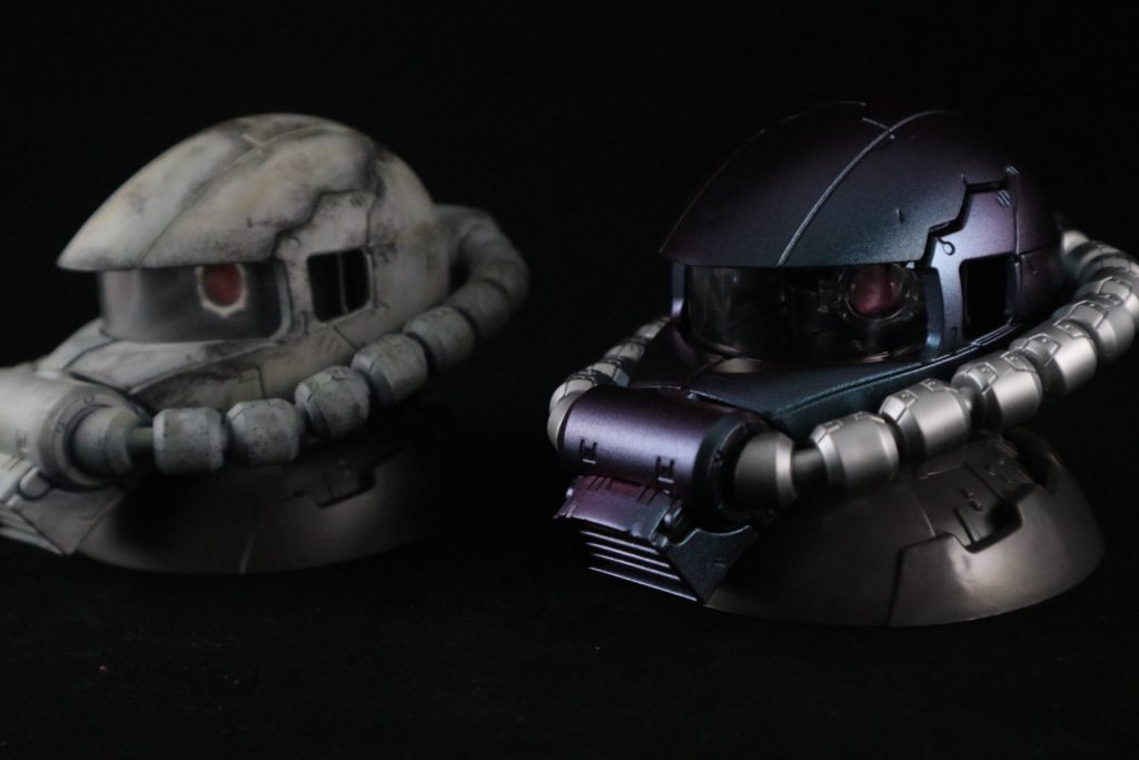 前に作った朽ちたザクヘッドとツーショット。以上です。次もザクヘッドの予定です。