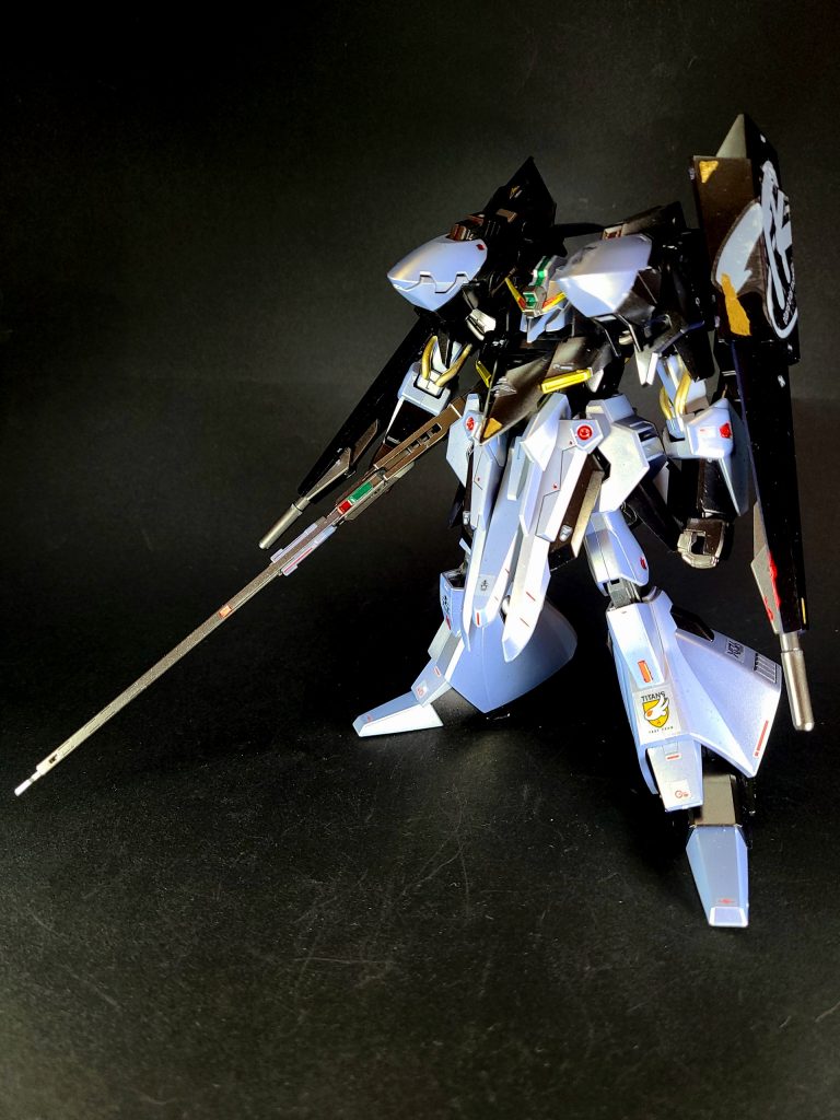 機体各部に微妙な差はあるが、基本的にはギャプランと同様の機体仕様となっている。