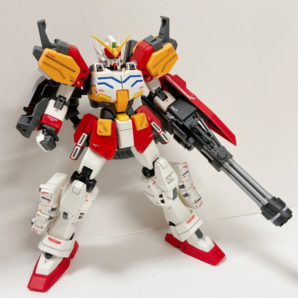 自然な立ち姿でMGはがっしりしていていいですねえ