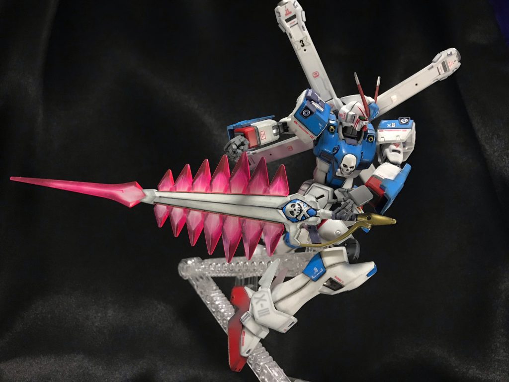 対してムラマサブラスターは大迫力です! なんちゅう武器だよって思ってたけど、これはヤバいぐらいカッコいい!✨