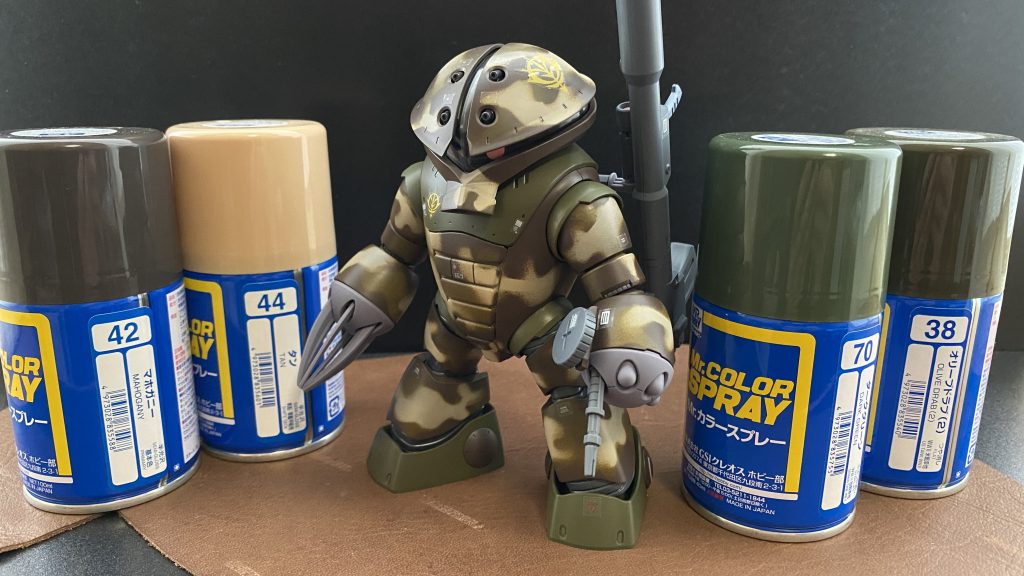 モノアイの機体はこれらの色で塗ったら大体格好良くなるな。スプレー缶…つまり、そういうことだ。