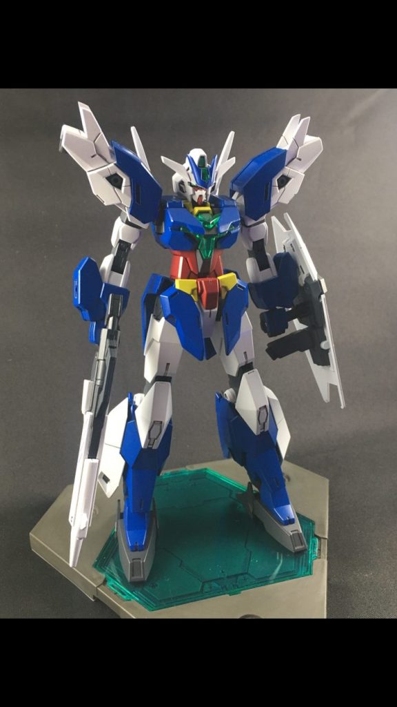 全体図です、足首から下と膝がネプテイト、腕のアーマーはジュピターヴ、アンテナはユーラヴェンのアンテナの横を切り落としました