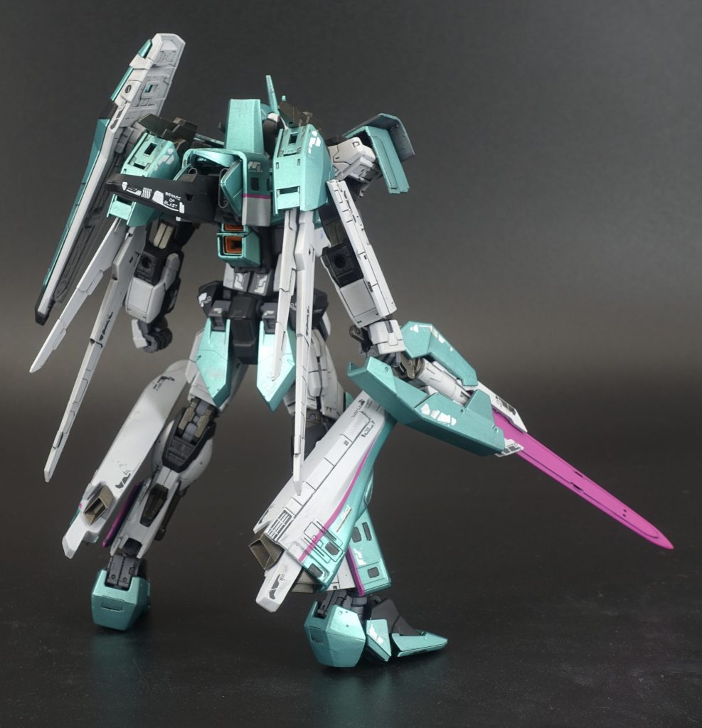 シンプルながらも羽根のおかげで派手さが出たなと自画自賛してますw