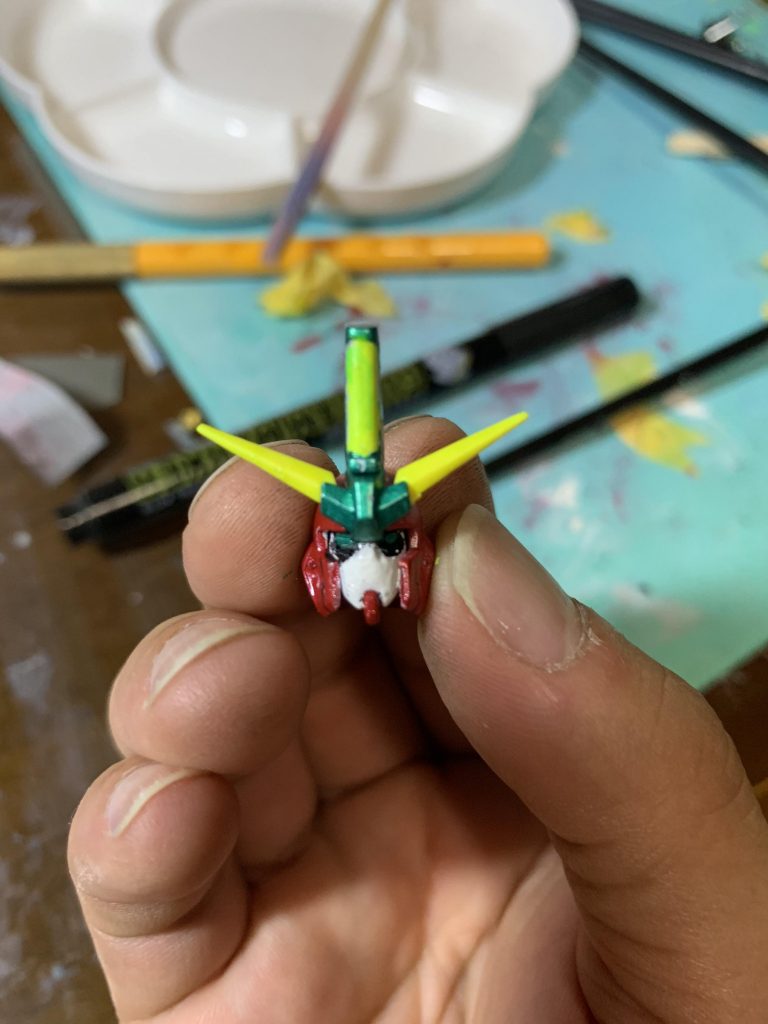 顔塗るの難しすぎでは…？