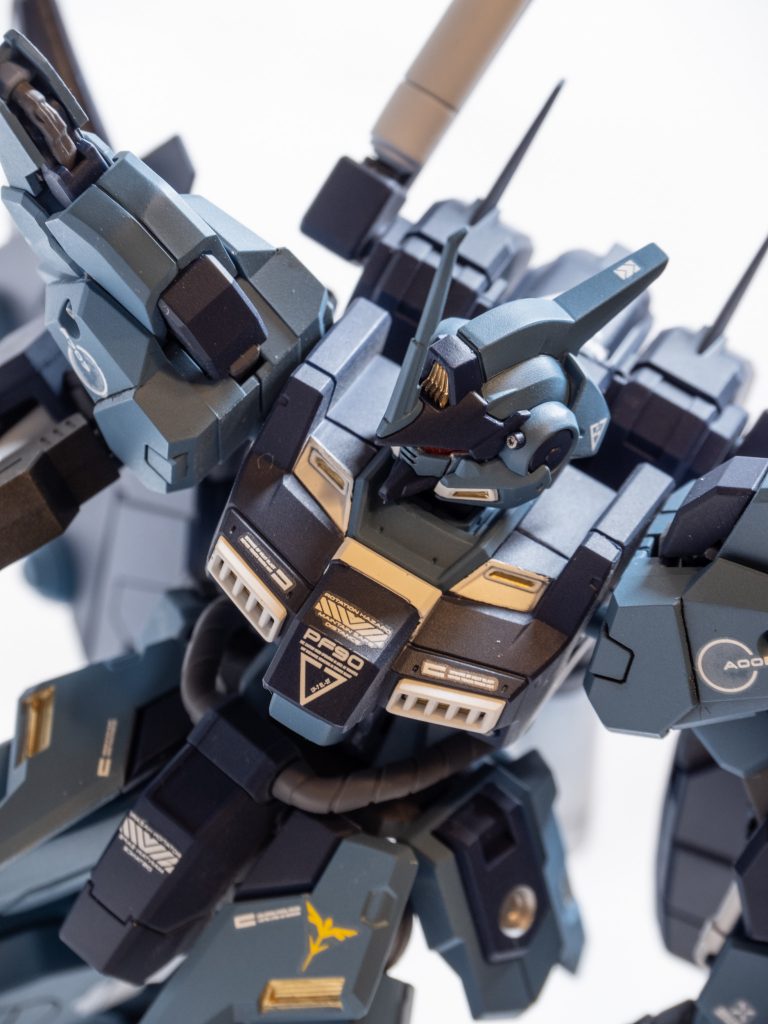 何点かポージングショットをどうぞ