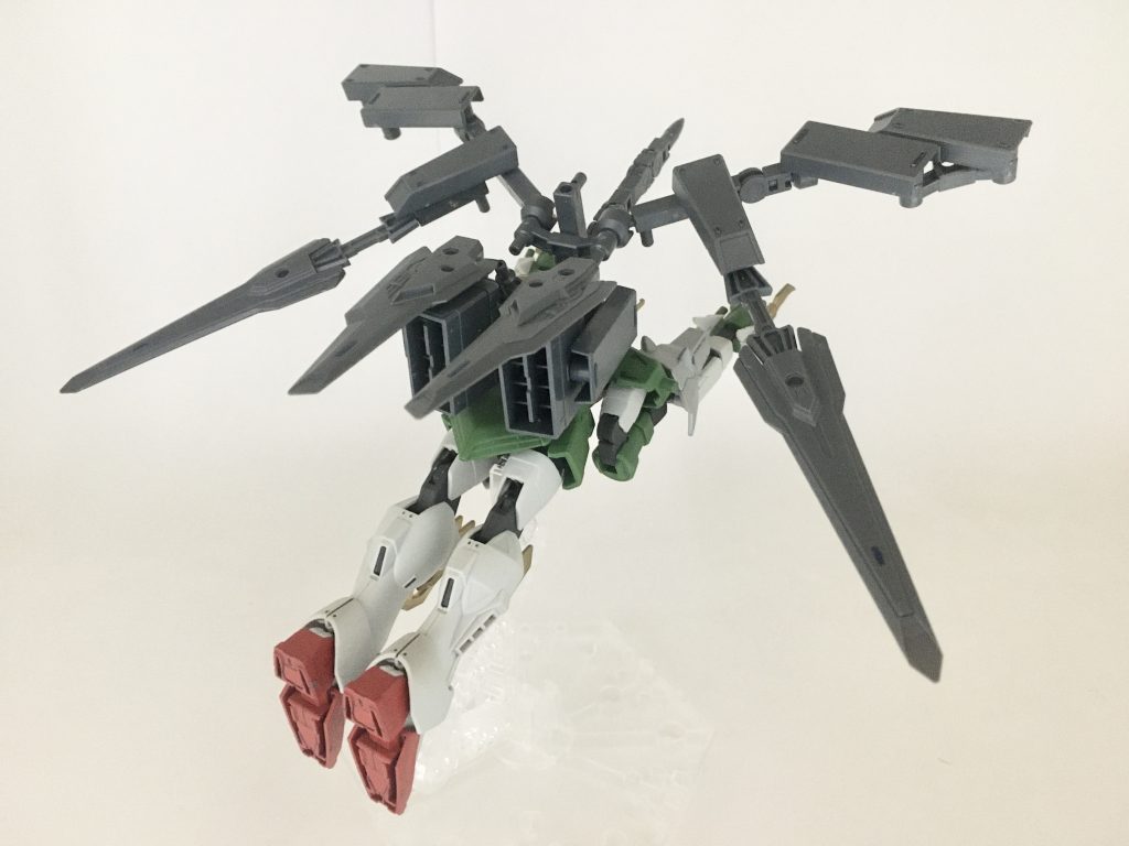 突撃形態、背面。