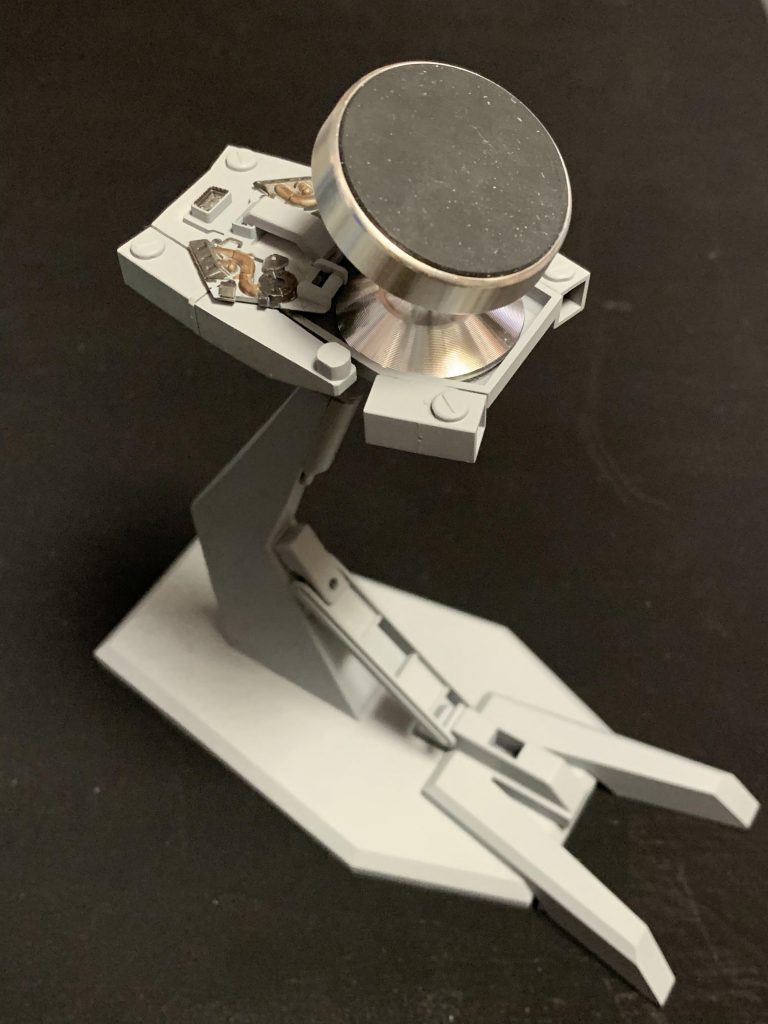 台座の接続に携帯の固定するやつを使ってるのでリンク部分はグリグリ角度変えられますw