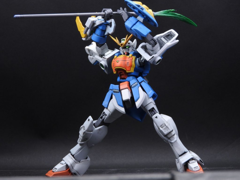 ビームグレイブ。旧1/144のキットの物をプラ棒で延長して使用。ビーム部は白にクリアグリーン+エメラルドグリーンでグラデ塗装。