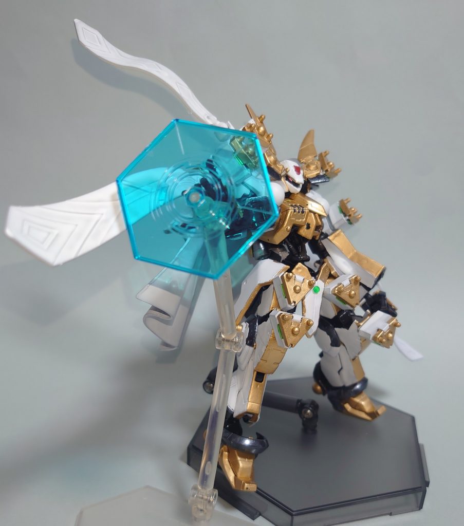 フラッシュタイミングマジック、ブリザードウォールを使用！防御用装備として掌からブリザードウォールもといエネルギーシールドを展開することができます。