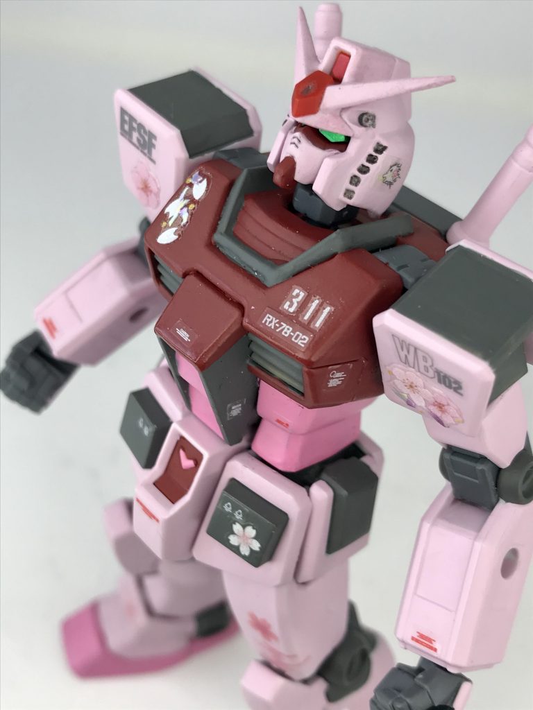 戦争が終わり、平和になった時代のガンダムをイメージして作りました。ただ桜を見上げる、そんな当たり前の、でも実はとても幸せだった日常が戻った日々を。