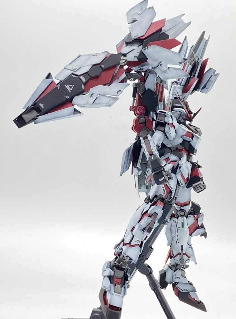 RX-0 α号機　シュオウガ