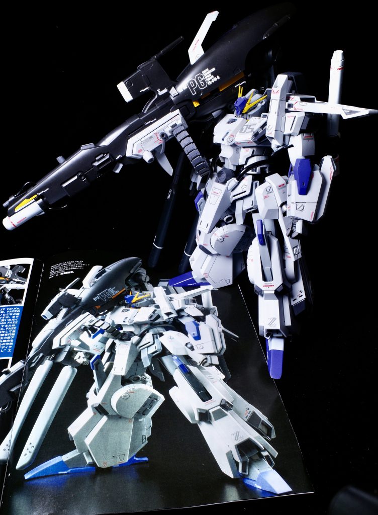 参考にしたモデグラと一緒に。