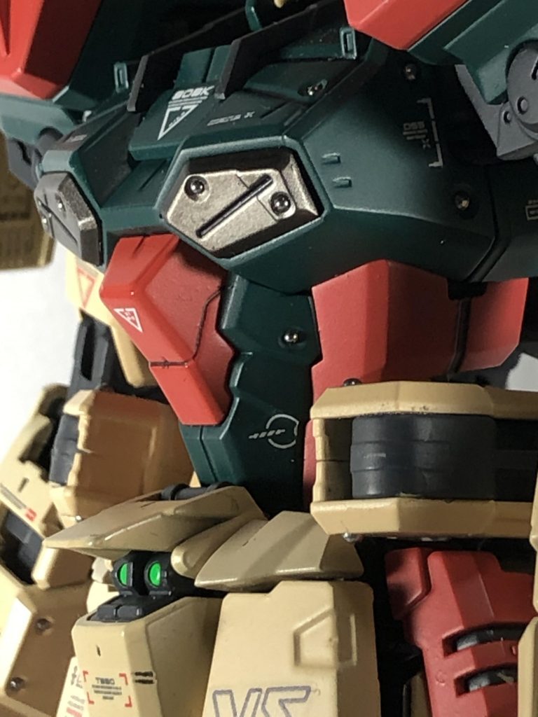 毎度お馴染みの、メタルボールを使い情報量をアップしています。