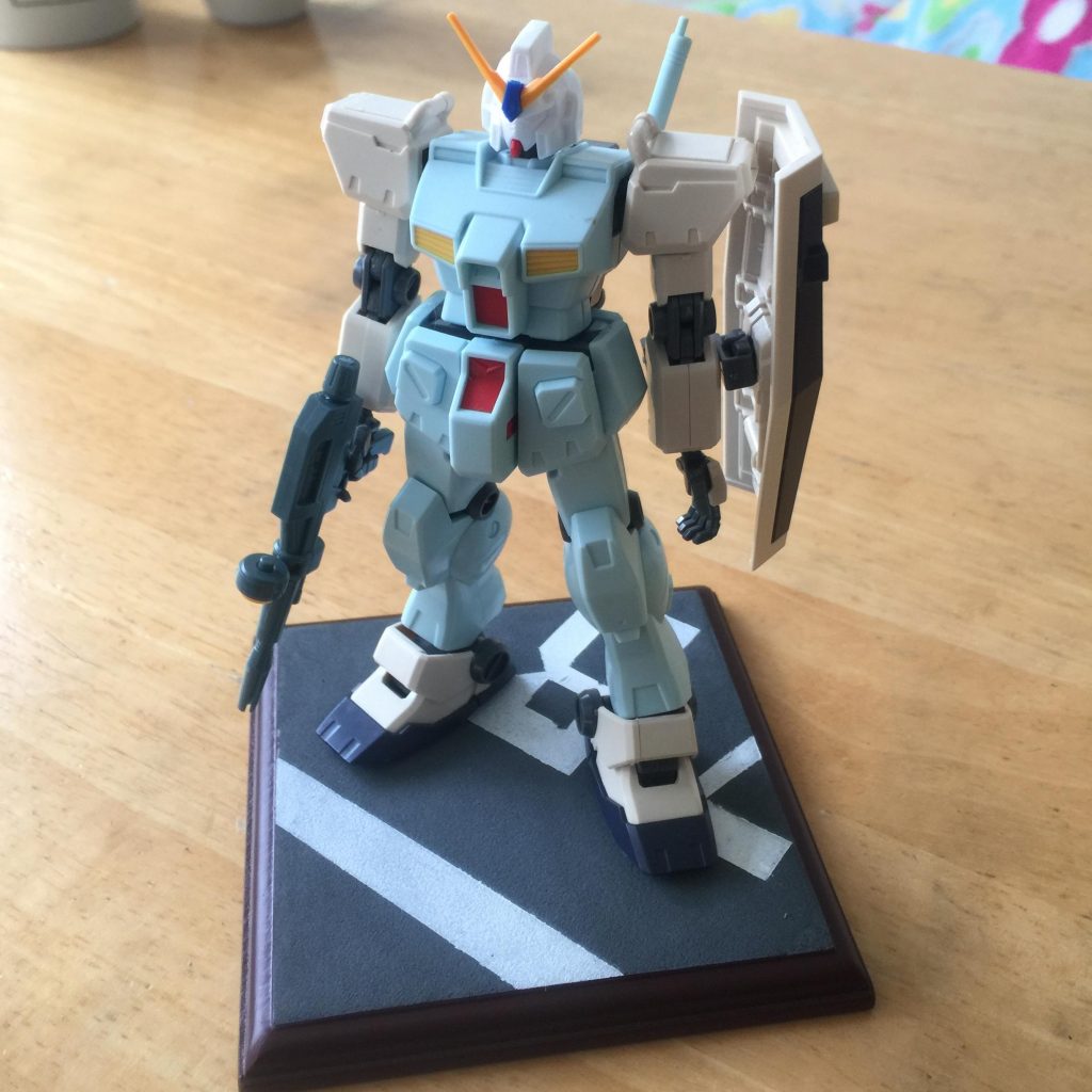 ベースキット・HGUCジムカスタム（胴体、脚）・HGUCジム改（腕、足首、ランドセル、シールド）・HGUCガンダムNT-1（頭部）・30th（ビームライフル）