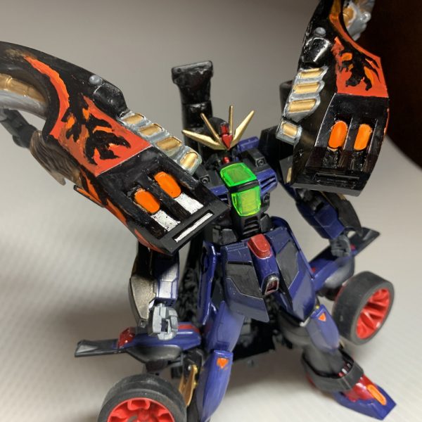 鷹羽リョウ専用ガンダムトライダガーWDX