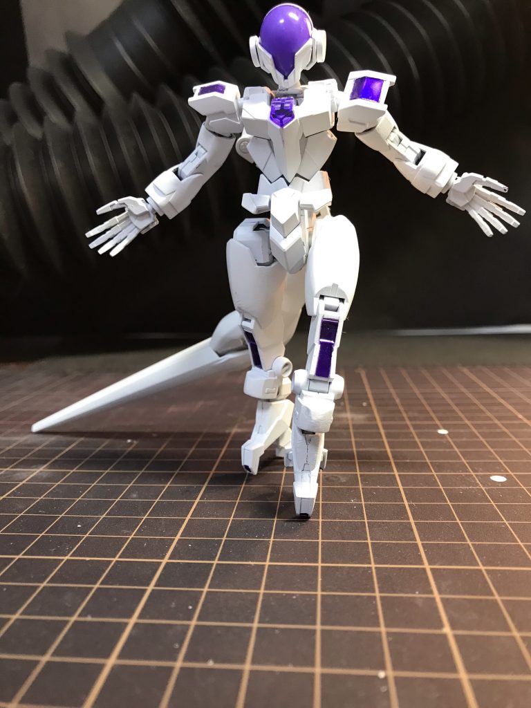 オリジナルストーリーにお付き合い頂き、ありがとうございます。これからは作成した経緯を書かせてください。アルスコアガンダムが、以前からどこかで見たことあるな…と思っていました。自分の中であまり敵キャラを作っていなかったので、見るからに強いキャラ、しかもアーマーをまとわずに強いのを意識したところ、ピッタリな悪のカリスマが思いつき…一気に作成しました。