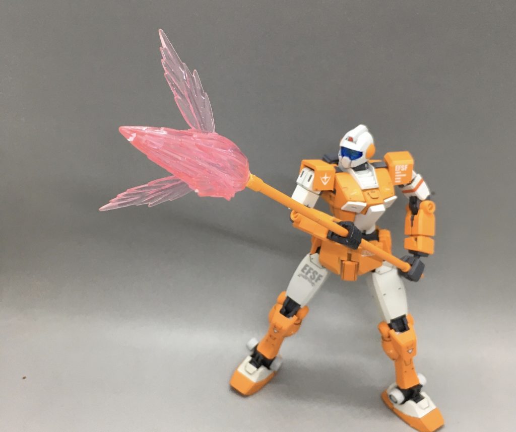 ビームジャベリンはサンダーボルト版の陸戦型ガンダムの装備を改造しました。