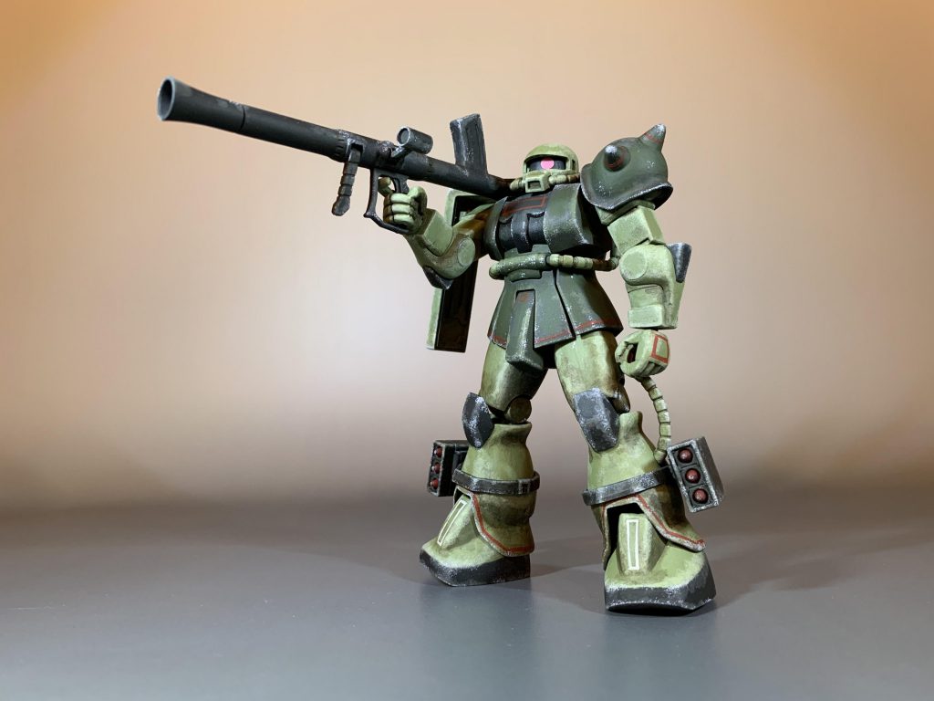 シタデル筆塗りにて、J型塗装を施して完成しました。旧キットっぽくて可動もそこそこイケるマッシヴなHGUCザクを目指して、なかなか面白いザクⅡが出来ました。今回の改造は、モデラーたかさんの作品のザクマインレイヤーを参考に製作させて頂きました。めちゃめちゃカッコ良くて一目惚れして参考にさせて頂きました🤩たかさん‼️ありがとうございました🙇♂️