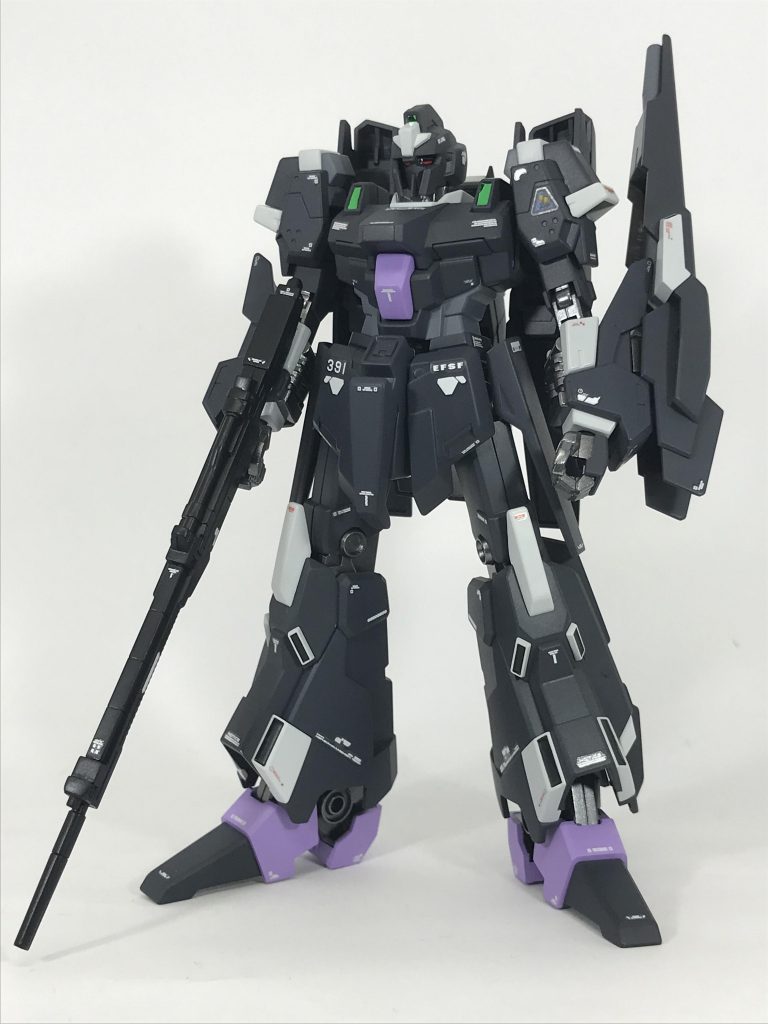 1号機(機体No.391) ゼータタイプのフェイスに置き換え、腕をライトニングゼータを使用し、カスタム風を装ってます。