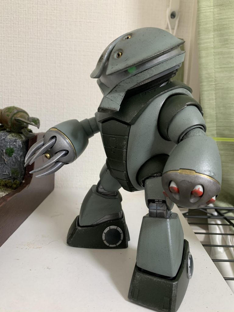 アッガイ(市街地仕様)–3枚目/制作者：@MOAMOAklanes