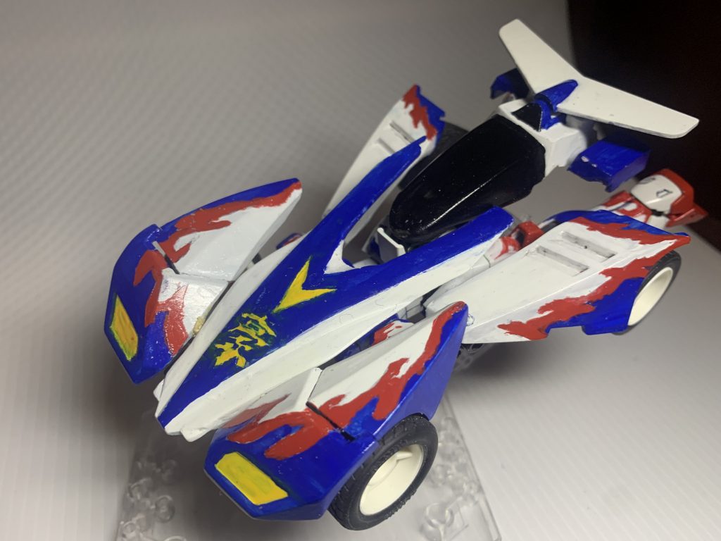 例の如く変形しますが走りません。