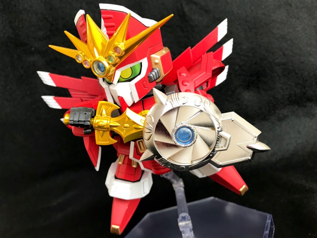 剣(ロットフルーレ)は盾(レイディフェンサー)に収納可能。