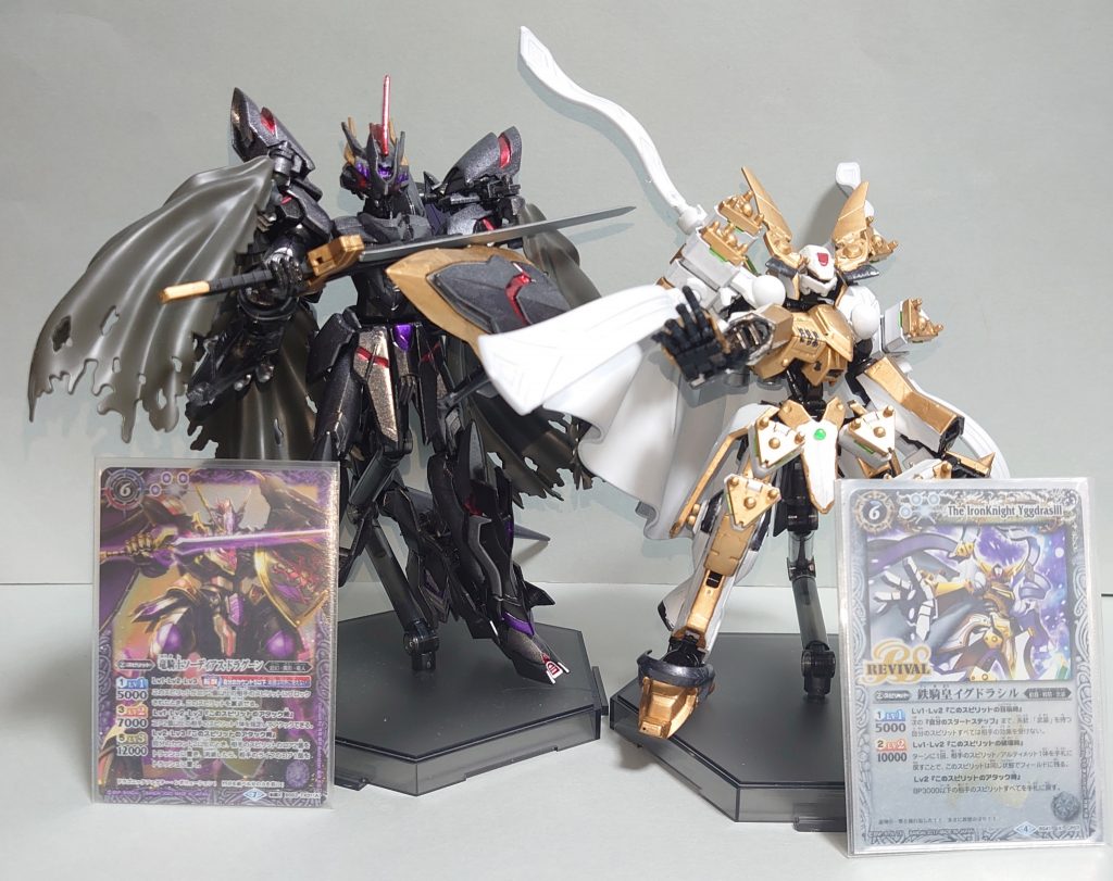 第１弾のソーディアスと一緒に。いつか櫻井さん演じる新旧コアの光主のキースピリットがアニメで並ぶところを見てみたいですね・・という期待を込めてツーショットにしてみました。たぶん、イグドラシルを作ったら一番やってみたかったことがこれだったのかもしれません（笑）以下、製作過程です。