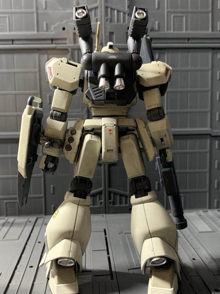 バックショット。バックパックはガルバルディβとナイトシーカーを組み合わせてます。組み合わせたといっても、ただ穴開けて繋げただけですが笑。