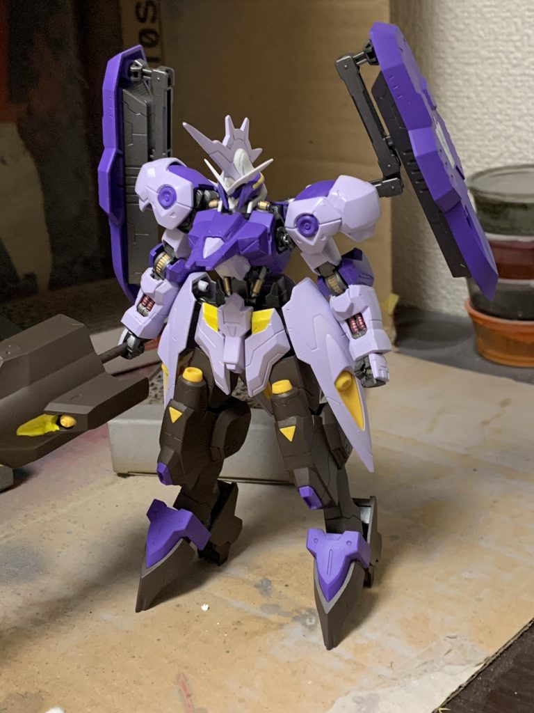 フレームの細かいとこまで塗装してみました^_^荒だらけですが満足しています。これからスミ入れとトップコートして終了予定です。 