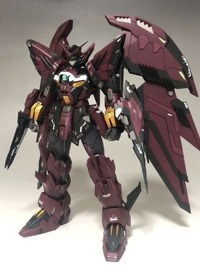 大まかな改修はウイングが大半で他にも肩の位置調整、首の延長、胴体延長も施してあります。