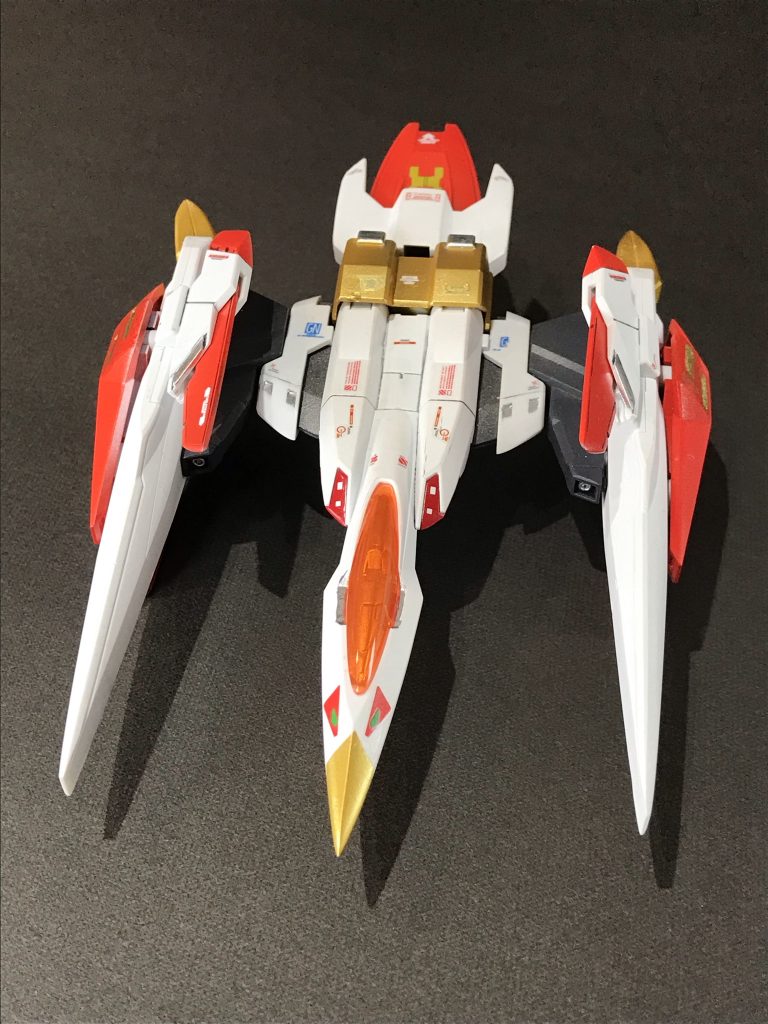 ケーン・ライザー鶴をモチーフとして作成、改造されたオーライザー。基本的な性能はオーライザーと変わらないため、サポートを目的としているが、本機のみでの運用は可能。火属性のため、トランザムをブレイジングトランザムとして使用可能とするため高いサポート力を有する。