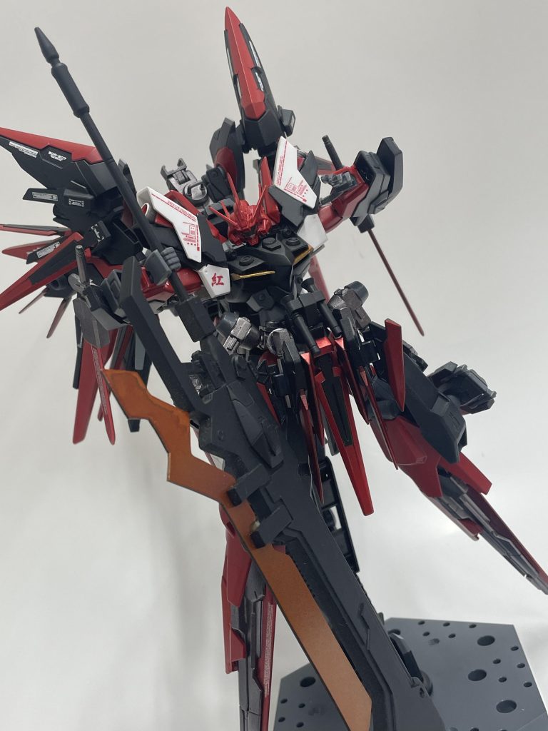 「死にたい奴から前へ出ろ！！お前達の骸で、この宇宙を埋め尽くしてやる！！」少女、アンネローゼの叫びは虚空に響き渡った。全身凶器、武器のオンパレード。全ての敵を斃す為…壊し、砕き、千切り、斬り裂く。一切を許さず、一切を逃さず、一切を生かさない。それが、アンネローゼの決意だった。