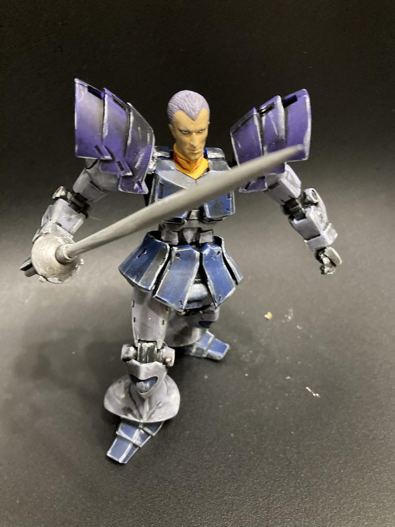 いつもの通りヘッドキャップが浮かない様に劇場版イラスト風に濃い目ウェザリングに白ハイライトを入れています。