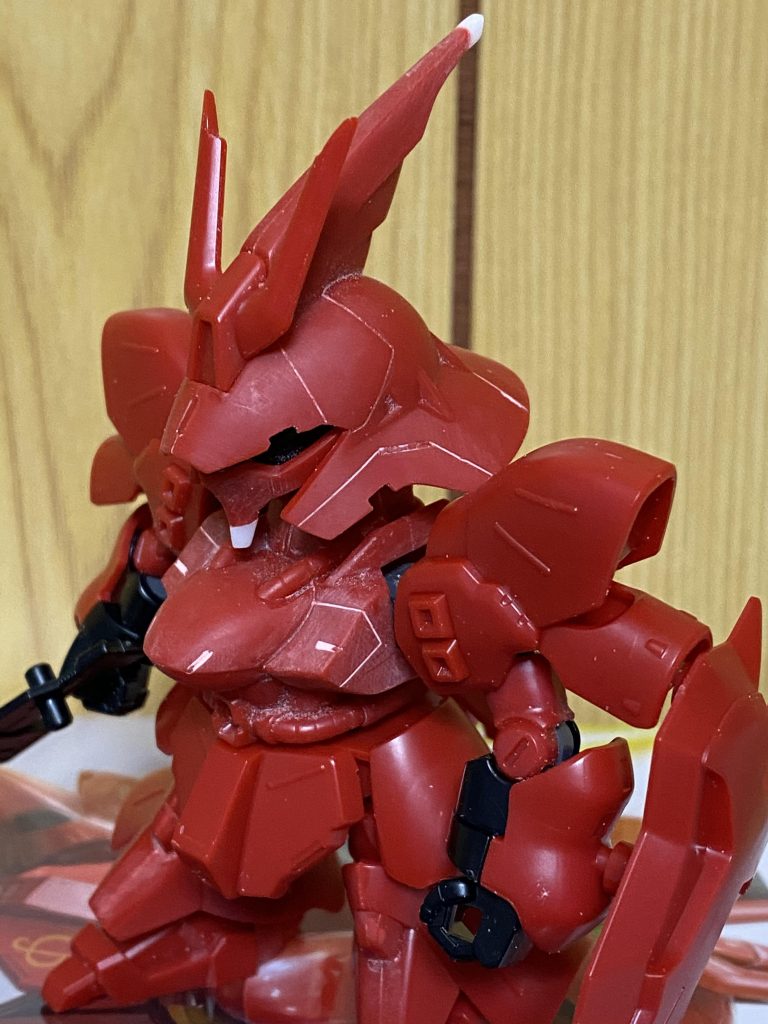 頭部と顎の延長をしてあります