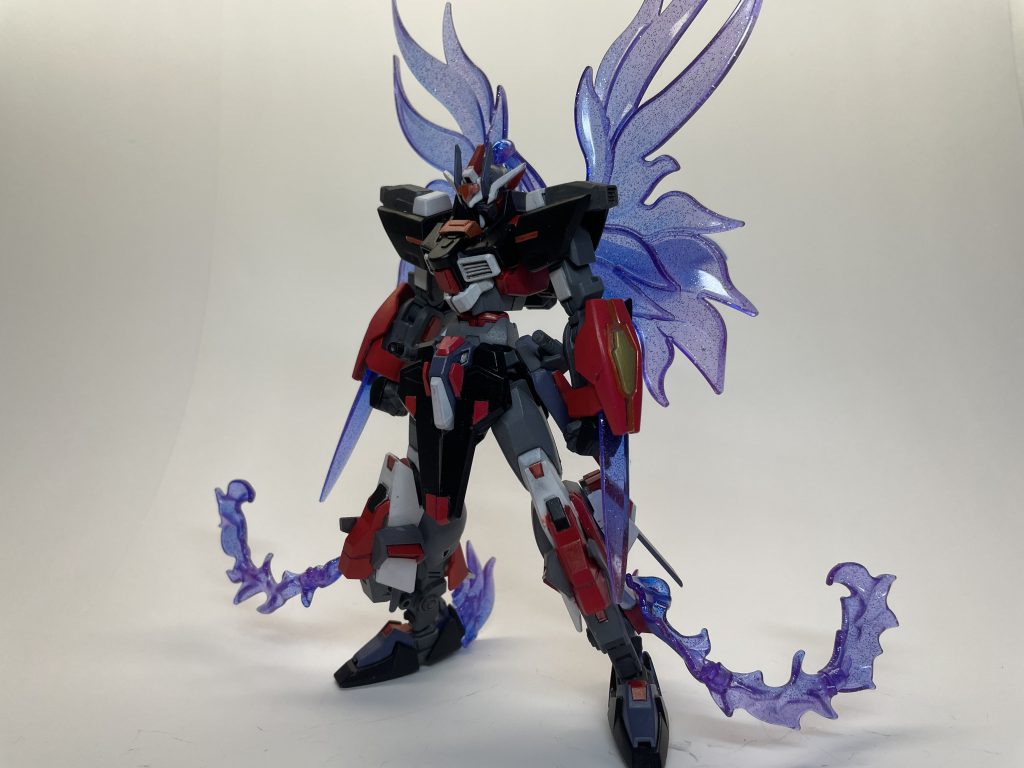 regress-system機体各部より青紫の炎が噴き上がる。progress-systemの自己強化とは異なり、敵との接触部位から制御できる粒子量を超えた粒子を流し込み、敵の自己崩壊を誘う。