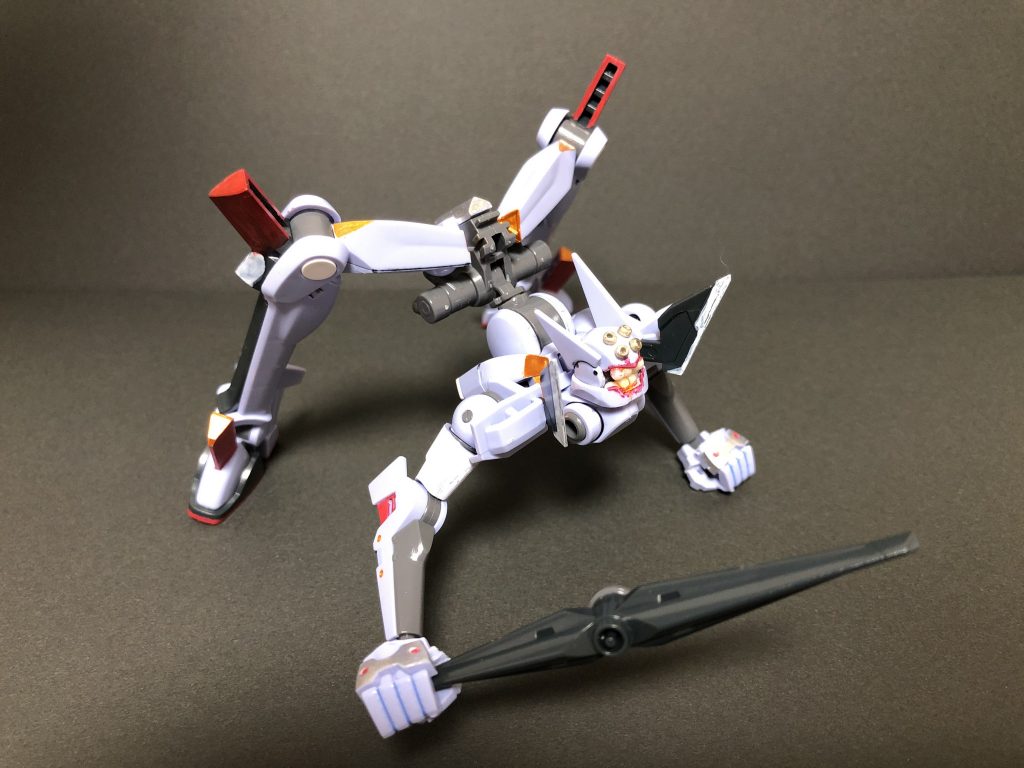 武装は獣らしく鈍器で、殴る！