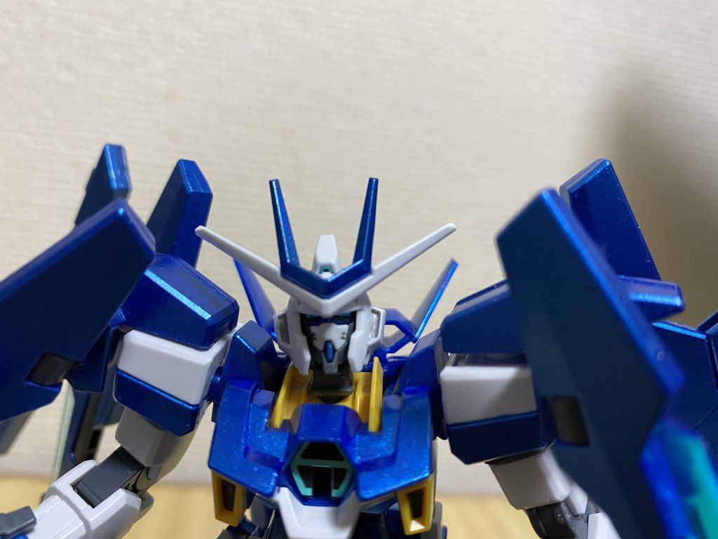 ツノはエクストリームからいただき、顔には猫髭彫ってます。頭の改造は一度やってみたかったので良い経験でした。