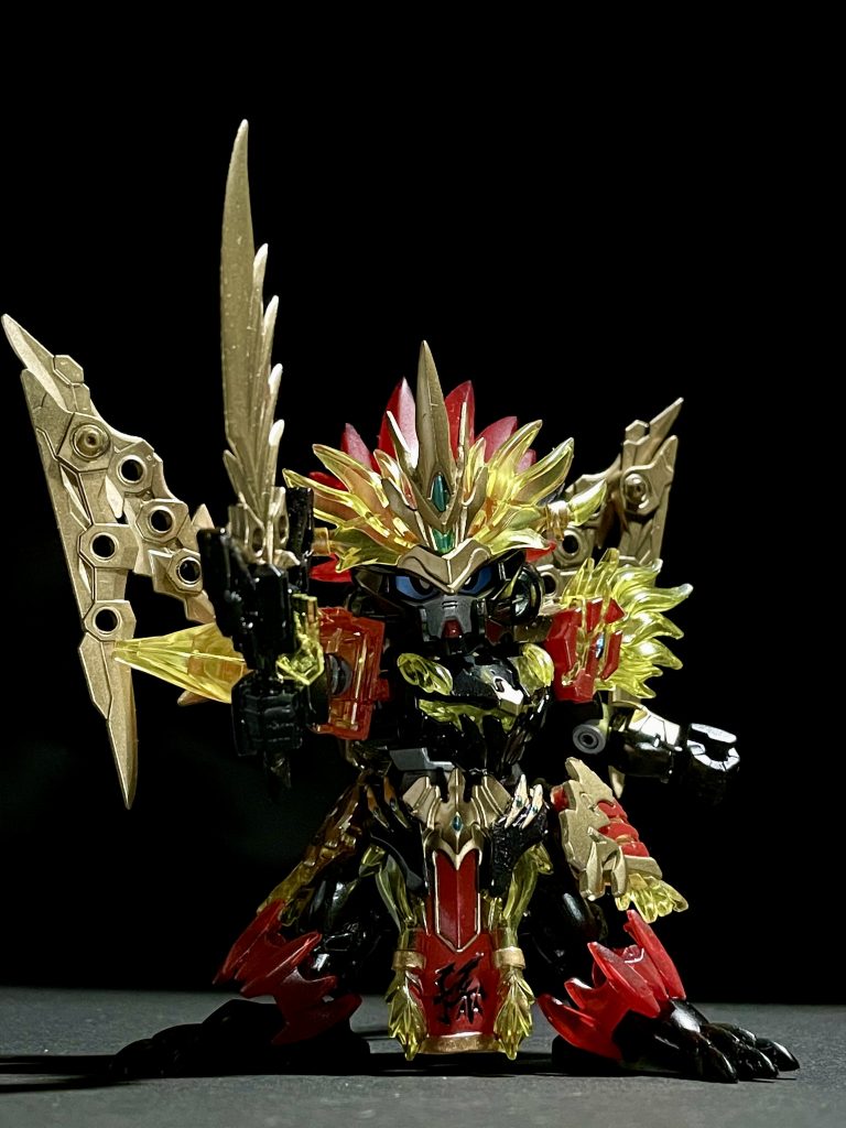 メイン画像の加工なし版。題字には鬼滅の刃でつわれたフォントである昭和書体の闘龍と陽炎を使用してます。今までフリーフォントを使用してましたが、天然居士さんの作品で使われてるのを見て思わず購入してしまいました。だって、3書体セットで86%オフで超お得だったんですよ!3月31日までの期間限定!!86%オフでも主役である孫堅ガンダムアストレイ(購入価格)の8倍以上の価格ですけどね。買ったからには活用しないと……💸