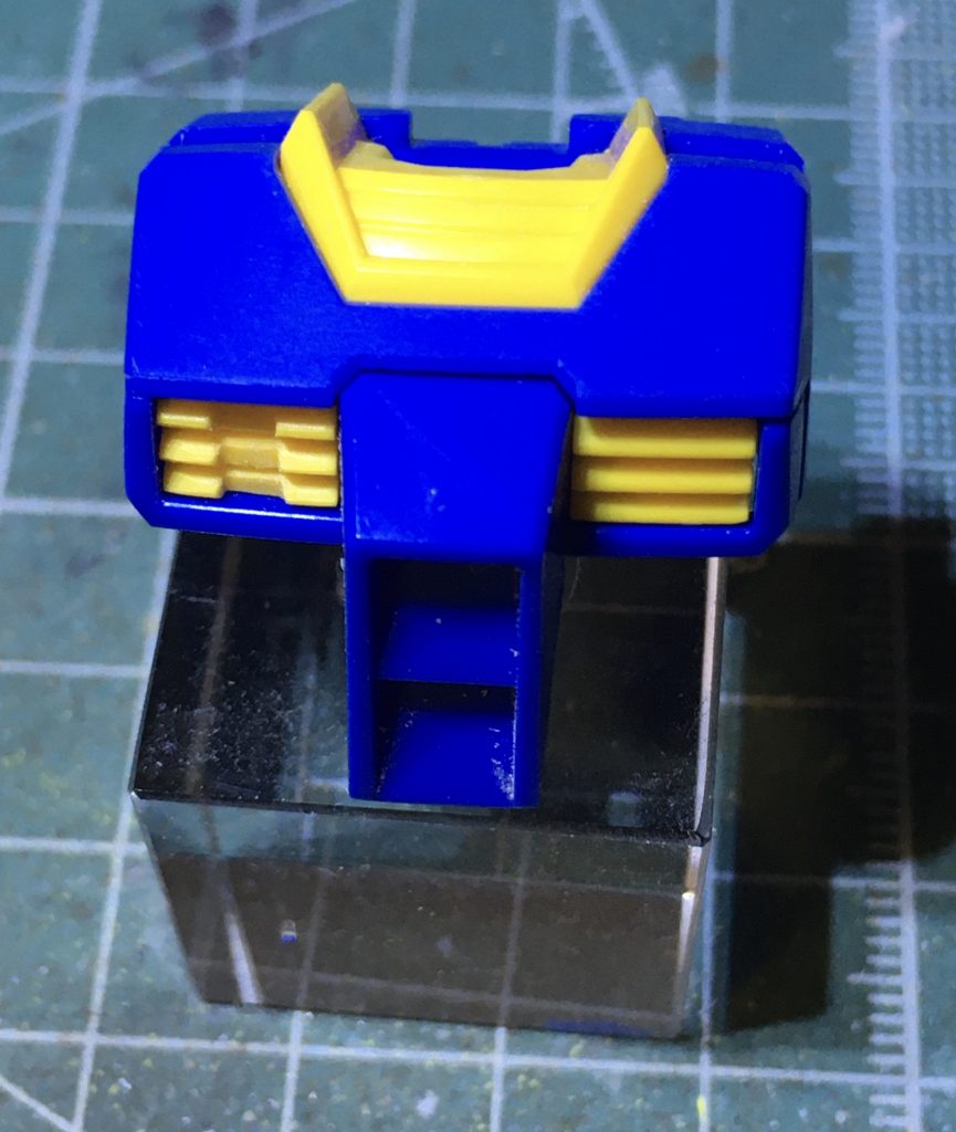 ダクト部分をやすりで削ったり