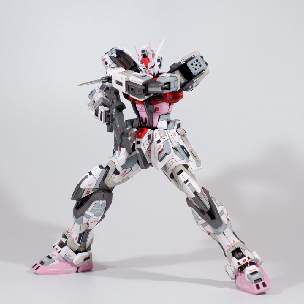 ビームライフル、アーマーシュナイダーポーズ